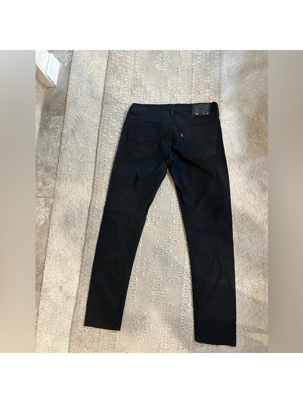 Men’s Levi’s 512 Jeans - 33 x 32 Black Like New! - Picture 2 of 4